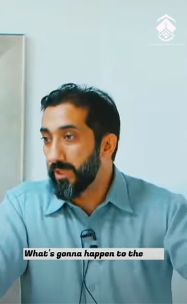 مهموم بشأن المستقبل